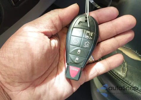 2017 Dodge Grand Caravan Sxt from USA, damaged, VIN 2C4RDGCG9HR842463